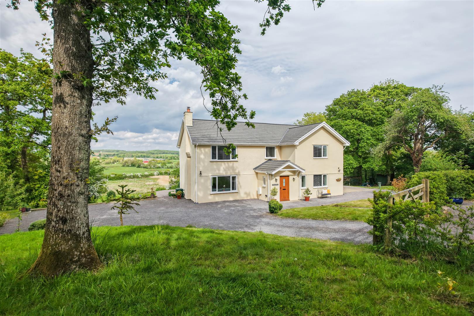 Dyffryn, Nr St Nicholas, Vale of Glamorgan, CF5 6SU